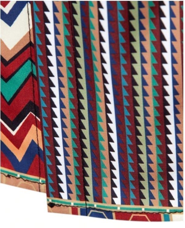Chemise boutonnée à imprimé chevron pour hommes – Image 6