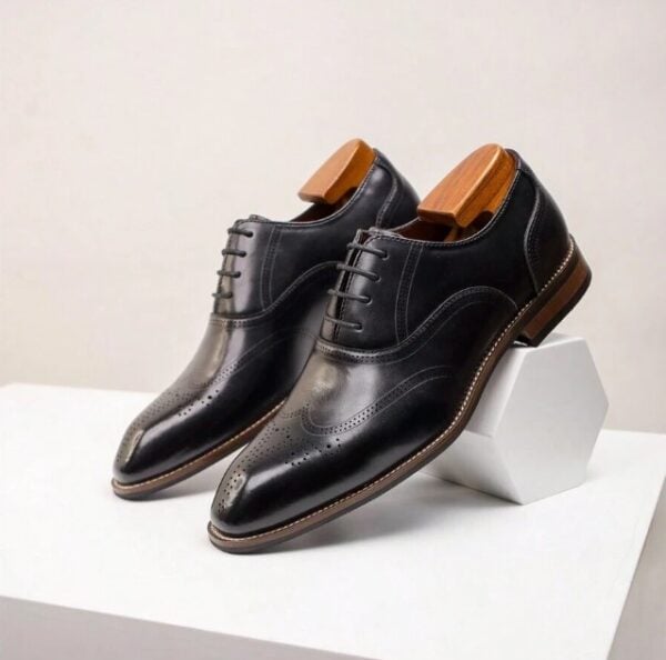 Chaussures en cuir véritable d'affaires pour hommes Chaussures en cuir véritable d'affaires pour hommes 11 juillet 2024 Kotazando