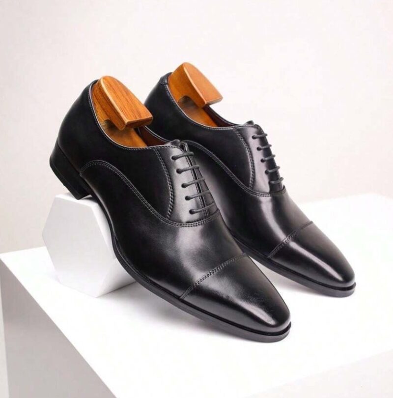 Chaussures en cuir véritable pour hommes Chaussures en cuir véritable pour hommes juillet 11, 2024 Kotazando