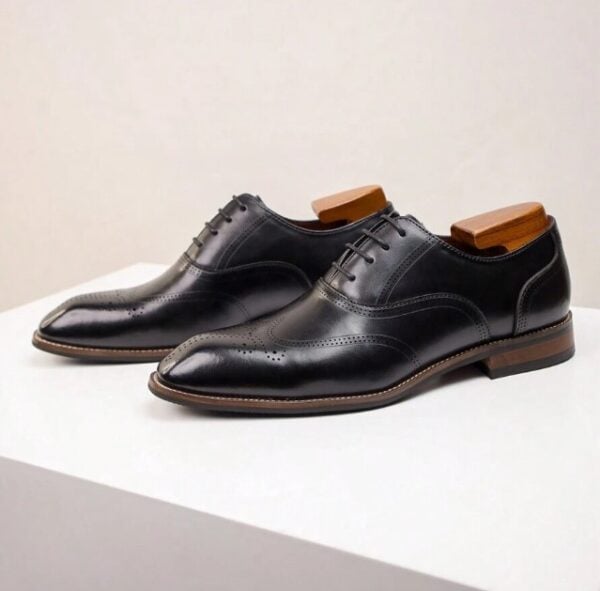 Chaussures en cuir véritable d'affaires pour hommes Chaussures en cuir véritable d'affaires pour hommes 11 juillet 2024 Kotazando