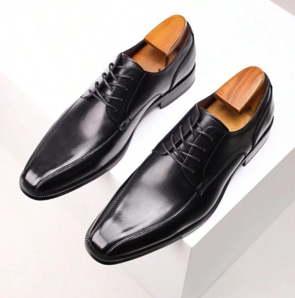 Chaussures formelles Chaussures formelles pour hommes en cuir véritable 11 juillet 2024 Kotazando