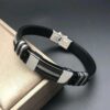 Bracelet pour homme en silicone noir et acier inoxydable de style punk 1 Bracelet pour homme Bracelet pour homme en silicone noir et acier inoxydable de style punk 26 décembre 2024 Kotazando