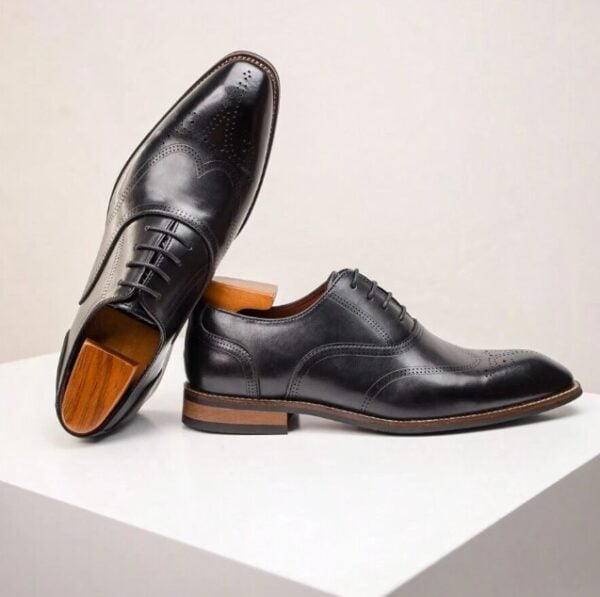 Chaussures en cuir véritable d'affaires pour hommes Chaussures en cuir véritable d'affaires pour hommes 11 juillet 2024 Kotazando