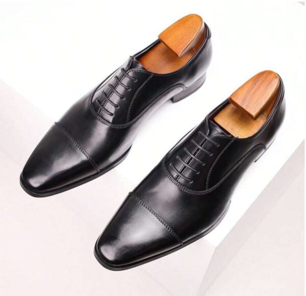 Chaussures en cuir véritable pour hommes Chaussures en cuir véritable pour hommes 11 juillet 2024 Kotazando