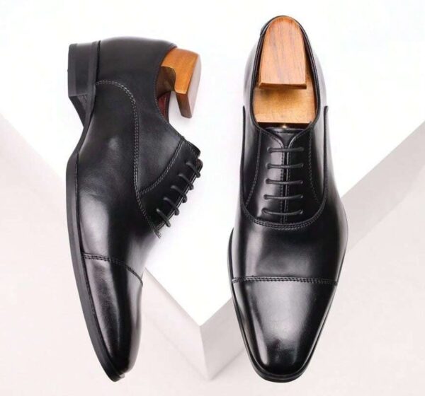 Chaussures en cuir véritable pour hommes Chaussures en cuir véritable pour hommes 11 juillet 2024 Kotazando