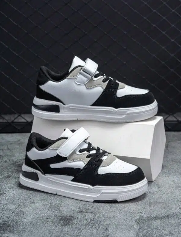 Basket de sport noires et blanches à la mode pour enfants – Image 7