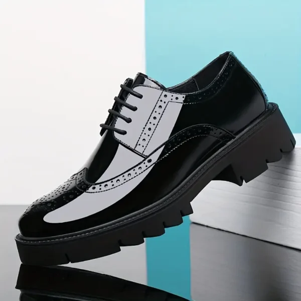 Chaussures Derby à bout ailé en cuir fendu tendance pour hommes Chaussures Derby à bout ailé en cuir fendu tendance pour hommes 25 juillet 2024 Kotazando