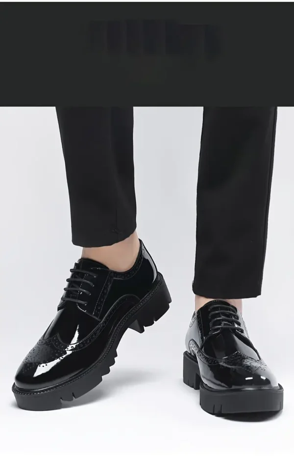 Chaussures Derby à bout ailé en cuir fendu tendance pour hommes Chaussures Derby à bout ailé en cuir fendu tendance pour hommes 25 juillet 2024 Kotazando