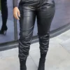 Pantalon en similicuir solide avec cordon de serrage, pantalon slim vintage pour l'automne et l'hiver, vêtements pour femmes 1 Pantalon en similicuir solide avec cordon de serrage Pantalon en similicuir solide avec cordon de serrage, pantalon slim vintage pour l'automne et l'hiver, vêtements pour femmes 26 décembre 2024 Kotazando