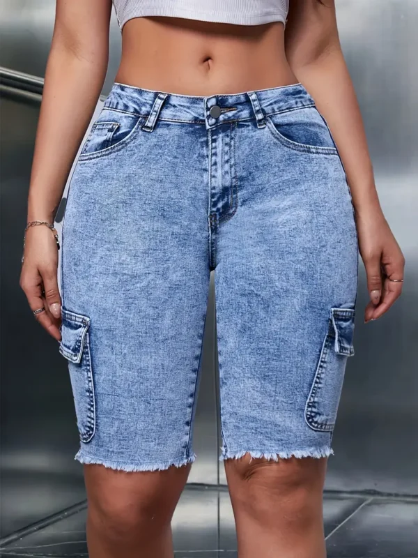 Short bermuda en denim extensible taille haute pour femme Short bermuda en denim extensible taille haute pour femme, style urbain tendance, délavé bleu clair août 12, 2024 Kotazando