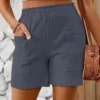 Short taille haute à deux poches Short taille haute à deux poches, short décontracté à taille élastique pour le printemps et l'été, vêtements pour femmes 26 décembre 2024 Kotazando