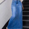 Jupe longue en jean extensible confortable à simple boutonnage bleu délavé Jupe longue en jean bleu délavé à ourlet brut, style décontracté, jeans et vêtements en denim pour femmes août 14, 2024 Kotazando