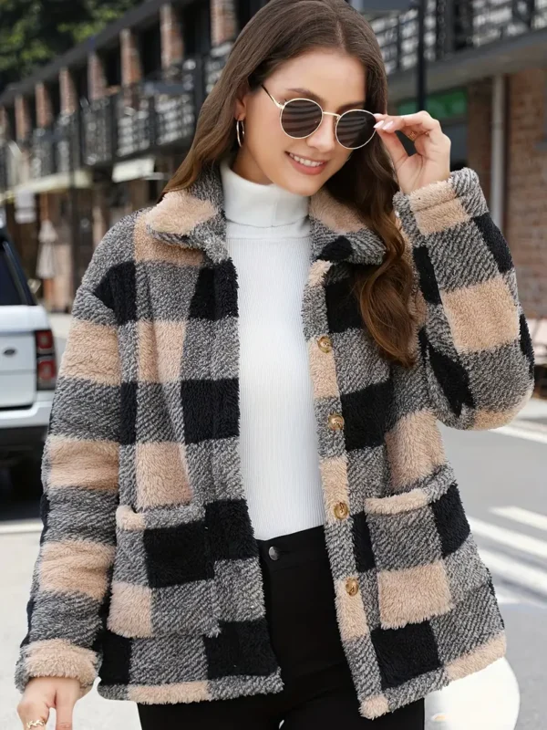 Manteau en peluche à poches plaquées à imprimé écossais, vêtements d'extérieur polyvalents à manches longues et à boutonnage simple pour l'hiver, vêtements pour femmes – Image 3
