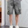 Short en jean ample uni pour homme avec poches Short en jean ample à imprimé camouflage pour homme avec poches, jorts décontractés en coton mélangé pour les activités de plein air d'été août 16, 2024 Kotazando