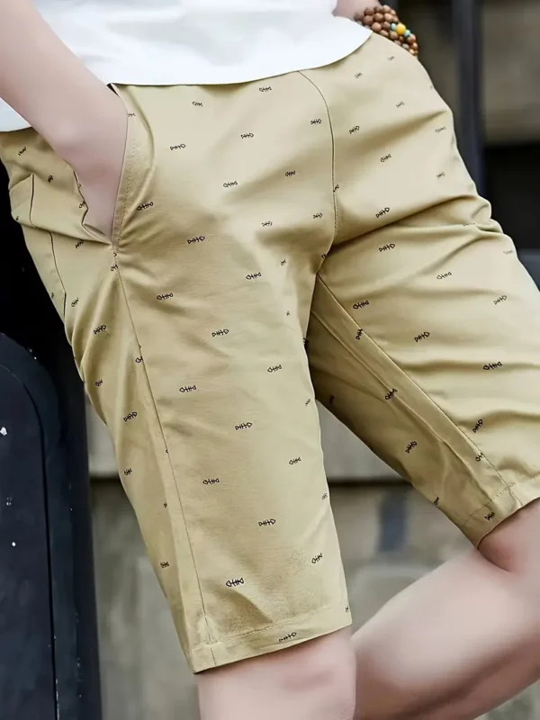 Short graphique hawaïen tendance pour homme avec cordon de serrage et imprimés fantaisie pour la plage, la piscine et les vacances en été – Image 4