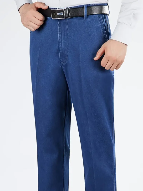 Pantalon en denim uni pour homme avec poches Pantalon en denim uni pour homme avec poches, jean décontracté en mélange de coton pour activités de plein air estivales 17 août 2024 Kotazando