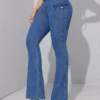 Jean skinny à poches fendues et à boutonnage simple Jean bootcut polyvalent à double bouton, poches à rabat, pantalon en denim extensible, jeans et vêtements en denim pour femmes août 13, 2024 Kotazando