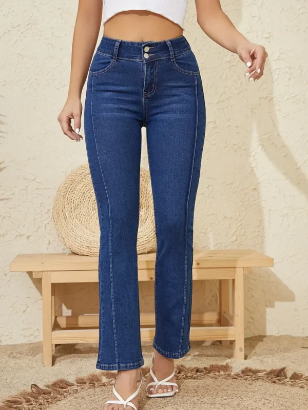 Jean bootcut bleu à double bouton Jean bootcut bleu à double bouton, pantalon en denim décontracté à poches obliques très extensibles, jeans et vêtements en denim pour femmes 13 août 2024 Kotazando