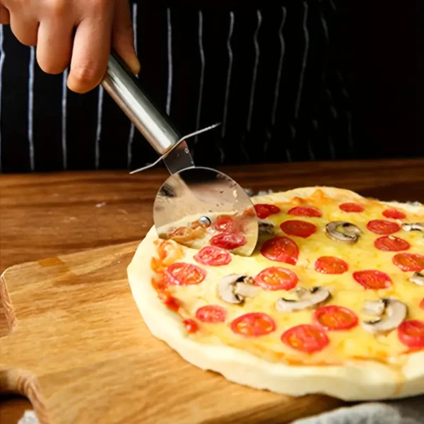 Déroulez sans effort une pizza parfaite avec ce couteau à pizza en acier inoxydable Déroulez sans effort une pizza parfaite avec ce couteau à pizza en acier inoxydable 23 août 2024 Kotazando