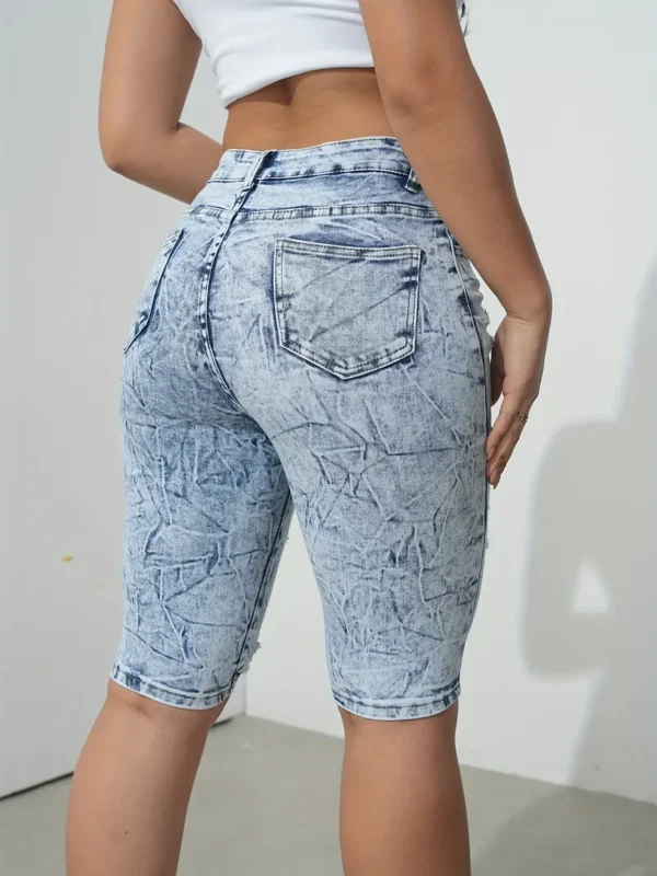 Short en jean Bermuda bleu délavé déchiré au genou, jorts très extensibles – Image 6