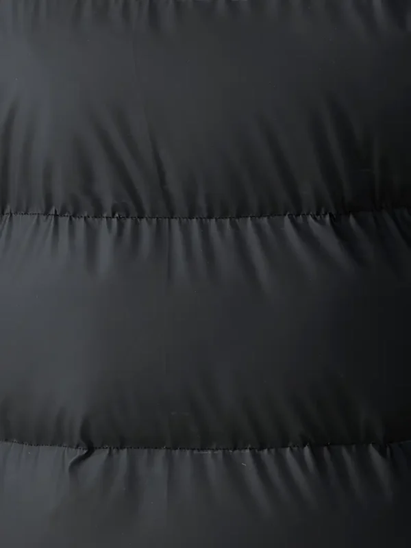 Doudoune à capuche pour homme avec patch alphabet - Manteau en tissu polyester tissé de style décontracté avec poches – Image 6