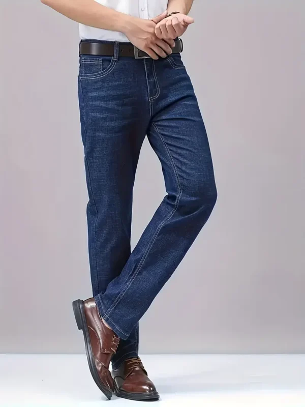 Pantalon en jean uni pour homme avec poches Pantalon en jean uni pour homme avec poches, jean décontracté en mélange de coton pour activités de plein air estivales 17 août 2024 Kotazando