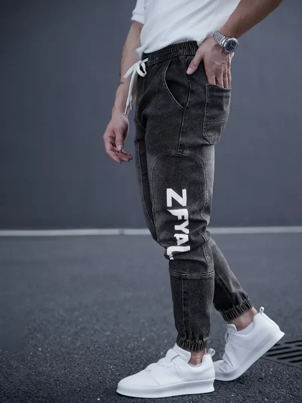 Jean slim décontracté à revers pour homme avec cordon de serrage Jean slim décontracté à revers pour homme avec cordon de serrage, pantalon en denim polyvalent de style urbain pour homme 17 août 2024 Kotazando