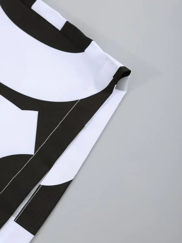 Ensemble chemise à manches courtes et short imprimé lettres noires et blanches pour hommes – Image 9