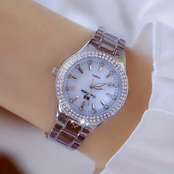 Montre à quartz avec strass pour soirée Montre à quartz avec strass pour soirée, cadeau pour la fête des mères, la Saint-Valentin 3 octobre 2024 Kotazando