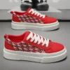 Sneakers tendance en toile pour homme Sneakers tendance en toile pour homme, Chaussures décontractées respirantes et légères à lacets, Semelle en PVC, bout rond, semelle intérieure en tissu, Polyvalentes pour toutes les saisons, en extérieur et au quotidien 26 décembre 2024 Kotazando