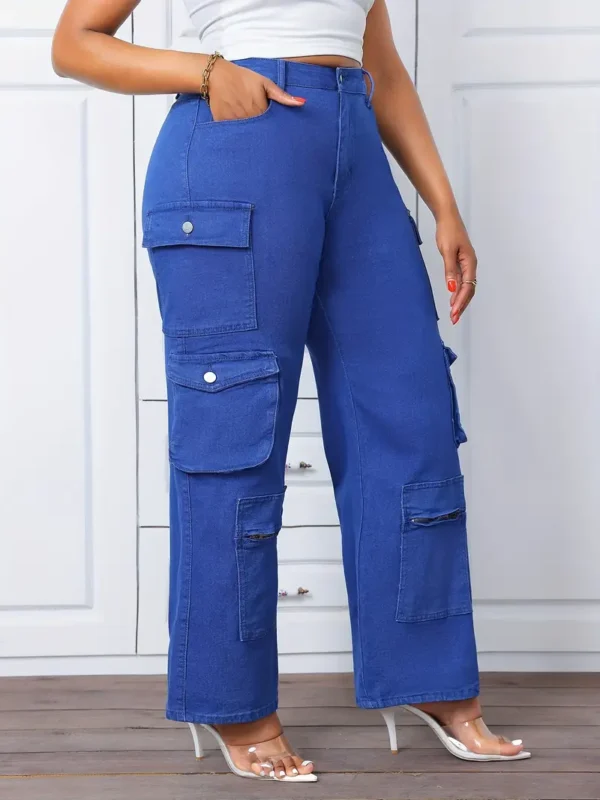 Jean cargo noir grande taille pour femme avec plusieurs poches, pantalon large en denim stretch décontracté, pantalon tendance pour le confort et le style - Parfait pour l'automne et l'hiver – Image 2