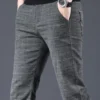 Pantalon ample en molleton à carreaux avec poches pour homme Pantalon ample en molleton à carreaux avec poches pour homme, pantalon décontracté confortable et chaud pour les activités de plein air, septembre 20, 2024 Kotazando