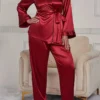 Ensemble de pyjama élégant pour femme du Nouvel An chinois Ensemble de pyjama élégant pour femme du Nouvel An chinois, haut et pantalon à ceinture à reliure contrastée grande taille, ensemble de détente 2 pièces septembre 23, 2024 Kotazando