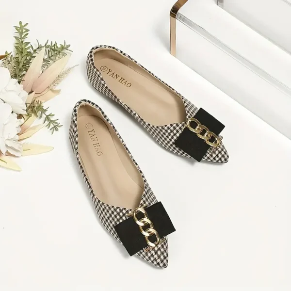 Ballerines à motif pied-de-poule pour femmes, chaussures à enfiler à bout pointu avec nœud en chaîne, chaussures plates polyvalentes à semelle souple – Image 3
