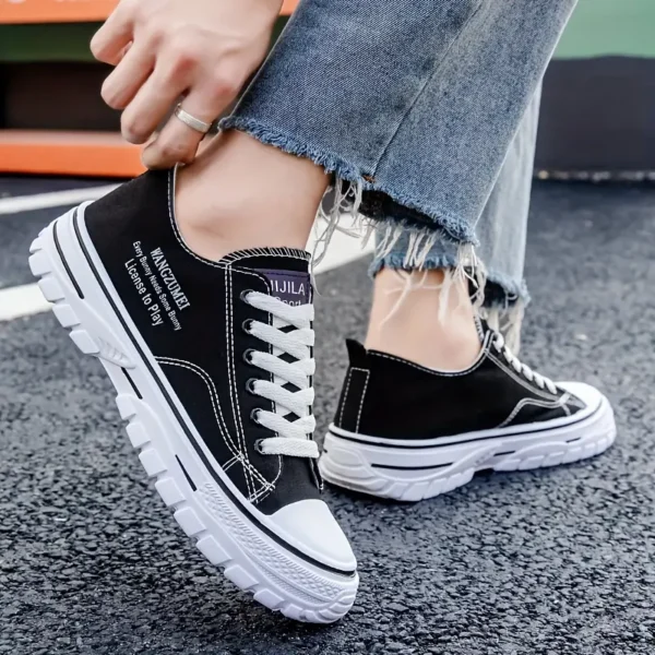 Sneakers unisexes légères en toile, Chaussures de sport décontractées basses avec semelle en caoutchouc pour la course à pied, la randonnée, la vie quotidienne et la mode urbaine, Baskets respirantes à lacets pour toutes les saisons – Image 3