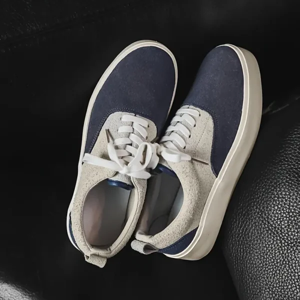 Chaussures de skateboard simples et tendance pour hommes, antidérapantes, basses, confortables pour la marche en plein air, le jogging, la rue, les vacances, toutes saisons – Image 4