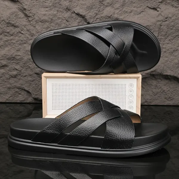Mules en Microfibre Ultra Douce pour Hommes, Chaussures de Plage Décontractées à Bout Ouvert avec Semelle Antidérapante Confortable, Parfaites pour une Utilisation Intérieure/Extérieure