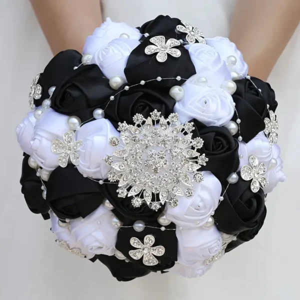 Bouquet de satin de mariée avec fausses perles et strass, accessoire de main romantique pour mariage 14 septembre 2024 Kotazando