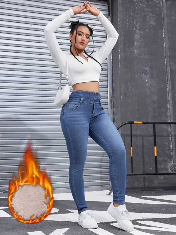 Pantalon en jean skinny bleu délavé à coupe ajustée et doublure en peluche pour l'hiver, style décontracté, épais et chaud pour femmes. – Image 7