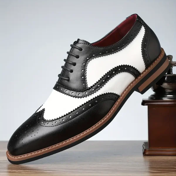 Chaussures de ville décontractées pour hommes - Style de rue tendance Chaussures de ville décontractées pour hommes - Style de rue tendance, bout pointu en cuir de PU, motifs rayés et écossais, lacets, nettoyage à sec, taille universelle pour toutes les saisons 11 septembre 2024 Kotazando