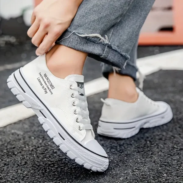 Sneakers unisexes légères en toile, Chaussures de sport décontractées basses avec semelle en caoutchouc pour la course à pied, la randonnée, la vie quotidienne et la mode urbaine, Baskets respirantes à lacets pour toutes les saisons – Image 10