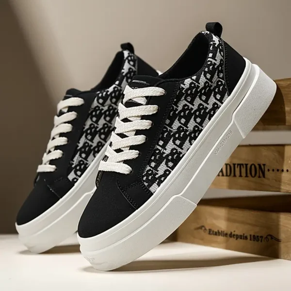 Sneakers tendance en toile pour homme, Chaussures décontractées respirantes et légères à lacets, Semelle en PVC, bout rond, semelle intérieure en tissu, Polyvalentes pour toutes les saisons, en extérieur et au quotidien – Image 10