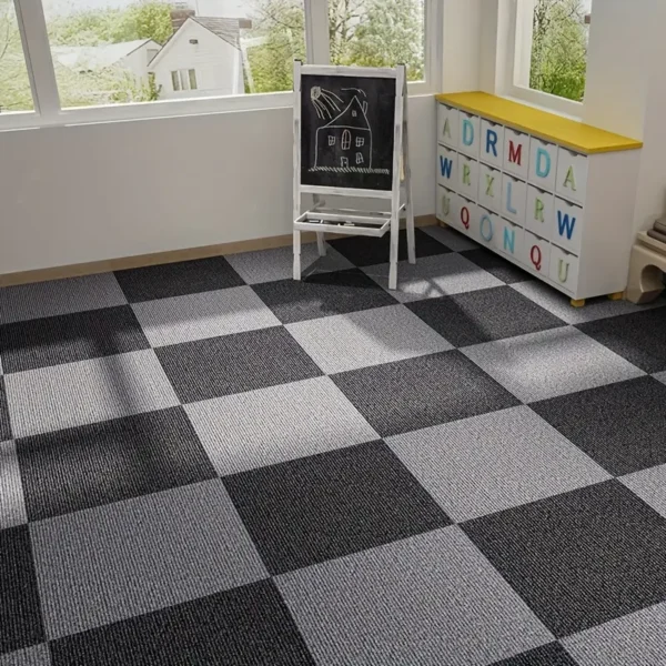 Dalles de moquette autocollantes carrées pour bureau et maison, tapis antidérapants en polyester avec envers en mousse, fabriqués à la machine, motif uni, Parfait pour la décoration de la chambre, du bureau et du porche (lot de plusieurs pièces) – Image 14