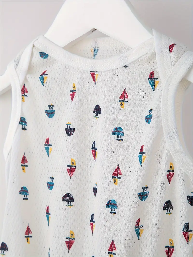 Ensemble de 5 bodys triangles confortables en coton sans manches pour bébé, motif dessin animé aléatoire, pour tout-petit et bébé garçon 3 Ensemble de 5 bodys triangles confortables en coton sans manches pour bébé, motif dessin animé aléatoire, pour tout-petit et bébé garçon – Image 2