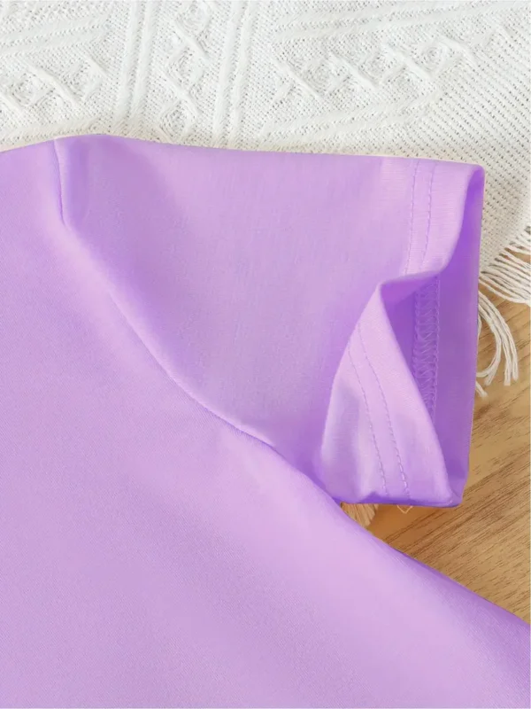 Lot de 4 t-shirts d'été à imprimé dessin animé pour fille, Mélange de polyester, col ras du cou, tissu tricoté, légèrement extensible, t-shirts décontractés à manches courtes pour enfants (modèles assortis) – Image 5