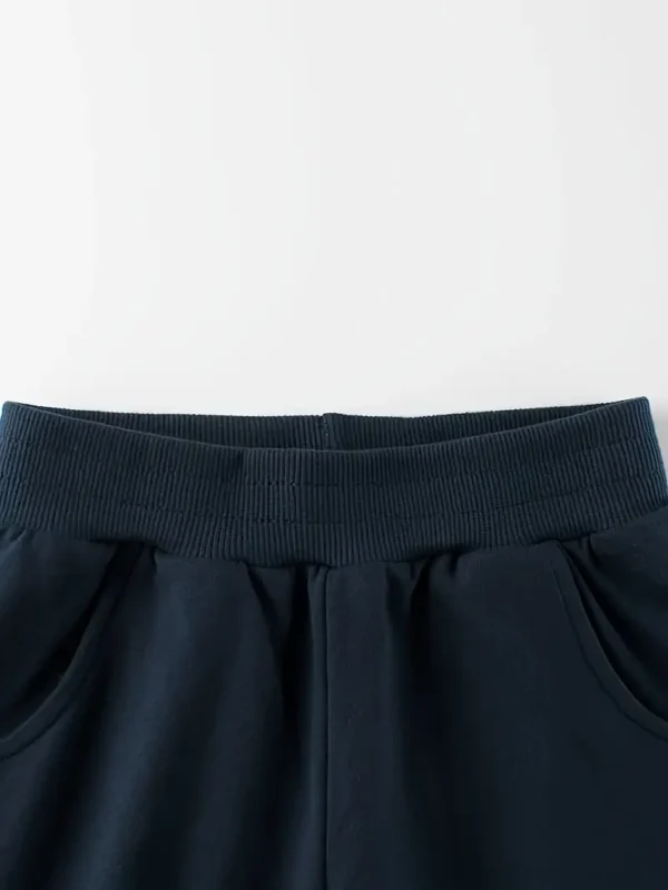 Lot de 3 shorts pour garçon Lot de 3 shorts pour garçon, 100 % coton imprimé « SKIING » + « UNIVERSE » + « WARRIOR » pour l'été, Culottes décontracté, confortable et respirant. 31 octobre 2024 Kotazando