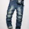 Jean slim d'inspiration vintage pour ados Jean slim d'inspiration vintage pour ados, Mélange de coton, taille mi-haute avec poches latérales, lavable en machine 26 décembre 2024 Kotazando