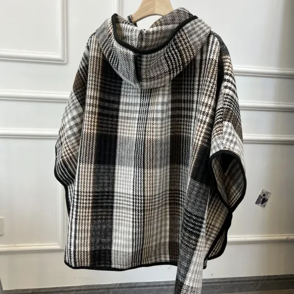 Châle à capuche à carreaux pour femme, Poncho décontracté en polyester avec motif à blocs de couleurs, lavable à la main, non extensible, coupe-vent et chaud pour sortir – Image 5