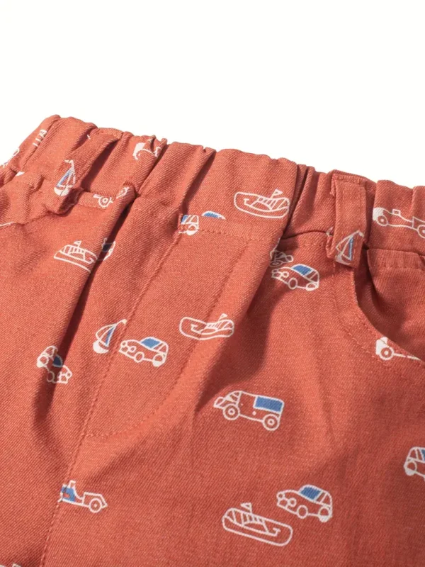Short tissé léger et décontracté à taille élastique pour garçon avec imprimé de voiture de dessin animé, short de sport confortable et respirant pour le quotidien et les vacances – Image 5