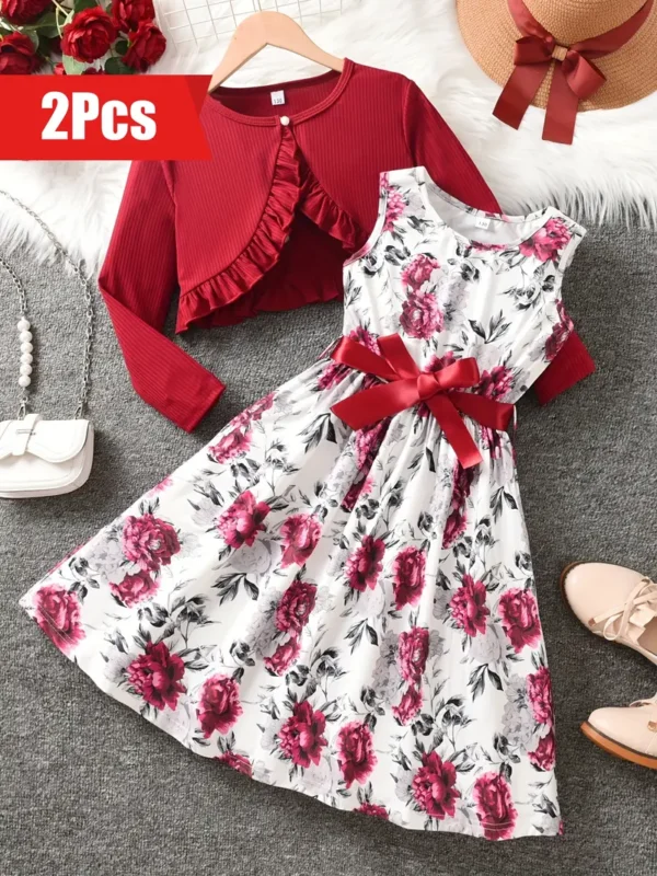 Ensemble de 2 pièces pour filles Ensemble de 2 pièces pour filles, haut à manches longues avec ourlet à volants + robe sans manches à motif floral avec ceinture octobre 15, 2024 Kotazando